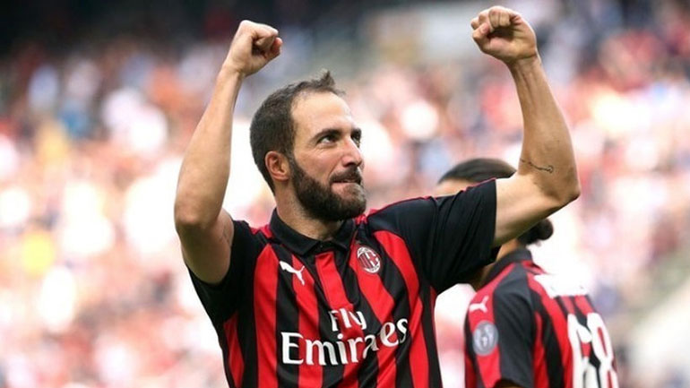 Σήμερα στο Λονδίνο ο Ιγκουαΐν για να υπογράψει στην Τσέλσι