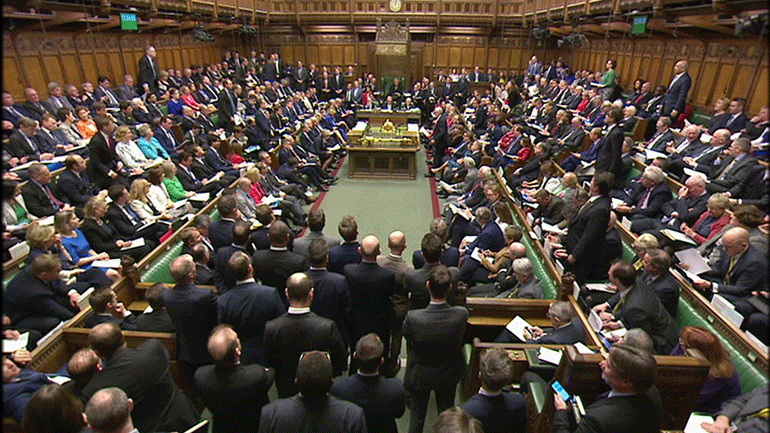 Οι βρετανοί ψηφοφόροι γυρνούν την πλάτη στο κόμμα των Εργατικών