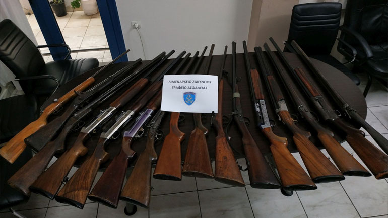 Ζάκυνθος: Χειροπέδες σε 56χρονο για παράνομη οπλοκατοχή και πλημμελή φύλαξη όπλων Ζάκυνθος: Χειροπέδες σε 56χρονο για παράνομη οπλοκατοχή και πλημμελή φύλαξη όπλων