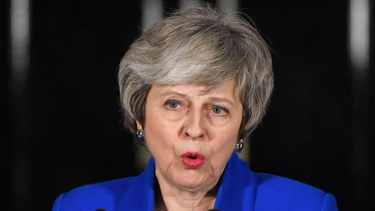Βρετανία: Το γραφείο της Τερέζα Μέι ανησυχεί για «συνωμοσίες» βουλευτών