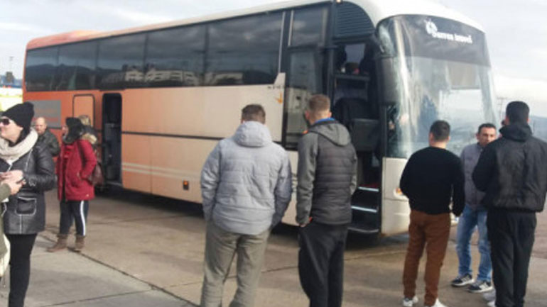 Ατύχημα με λεωφορείο διαδηλωτών στα διόδια των Αφιδνών