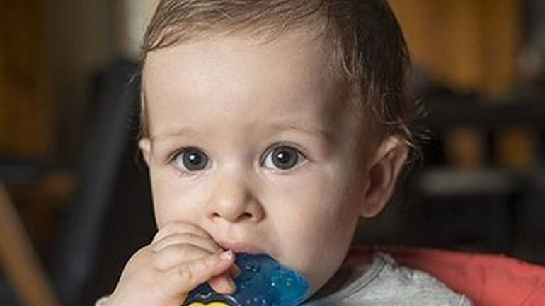 Ανακούφιση ούλων πριν από τα πρώτα δοντάκια