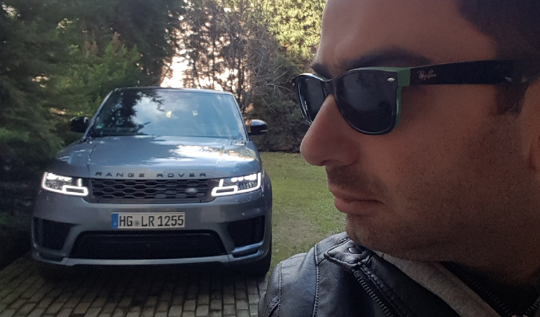 Τα ηλεκτρικά και Plug in hybrid μοντέλα έχουν αρχίσει να εμφανίζονται στην αγορά... (στη φωτό το Range Rover Sport plug in hybrid που μπαίνει και στην πρίζα)