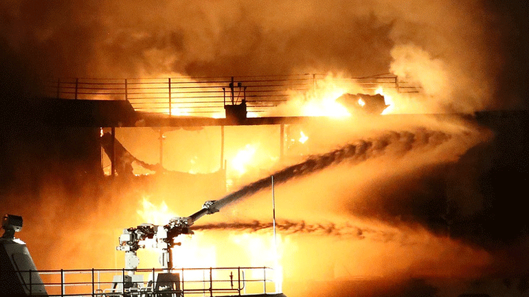 Στους 14 οι νεκροί από την πυρκαγιά που σημειώθηκε σε δύο πλοία στον πορθμό του Κέρτς Στους 14 οι νεκροί από την πυρκαγιά που σημειώθηκε σε δύο πλοία στον πορθμό του Κέρτς