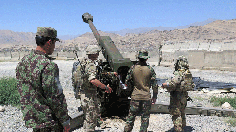 Αφγανιστάν: Περισσότεροι από 100 νεκροί από την επίθεση των Ταλιμπάν σε στρατιωτική βάση