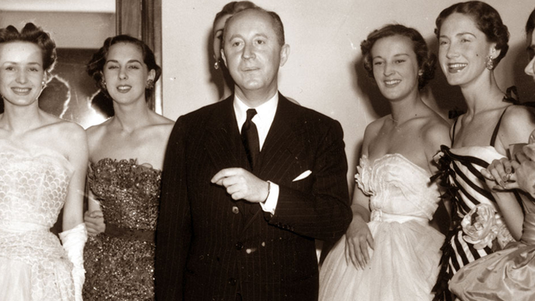 Σαν σήμερα γεννήθηκε ο Κριστιάν Ντιόρ, ο σχεδιαστής που άλλαξε την παγκόσμια βιομηχανία της μόδας