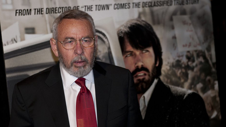 Πέθανε ο Τόνι Μέντες, ο αληθινός κατάσκοπος της CIA πίσω από την ταινία Argo