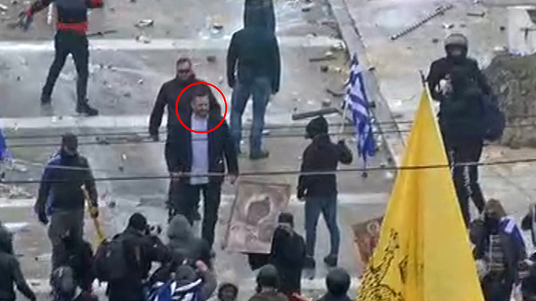 Βίντεο με τον Λαγό να “επιθεωρεί” τις ομάδες κρούσης