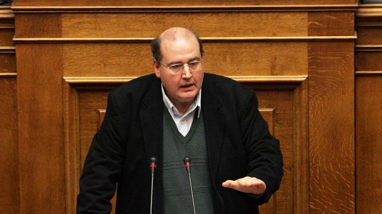 Φίλης: «Είναι εθνική και όχι κομματική η επιλογή μας να επιλύσουμε το ζήτημα με τα Σκόπια»