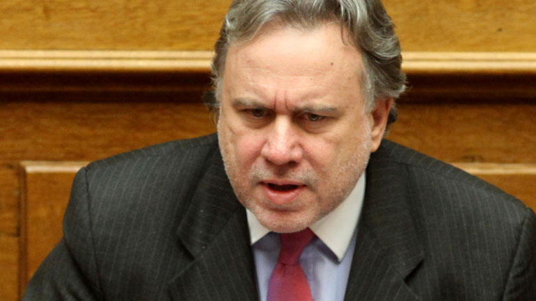 Αίσθηση εθνικής ευθύνης και ειλικρίνεια από όλες τις πολιτικές δυνάμεις ζητεί ο Κατρούγκαλος