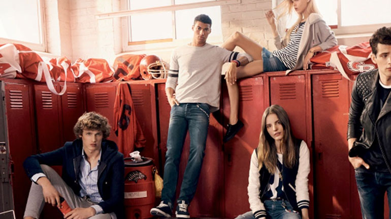 O Tommy Hilfiger λανσάρει τα πρώτα οικολογικά jeans!