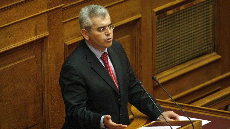 Μάξιμος Χαρακόπουλος: Προκαλείτε ανήκεστο ζημία στα εθνικά ζητήματα