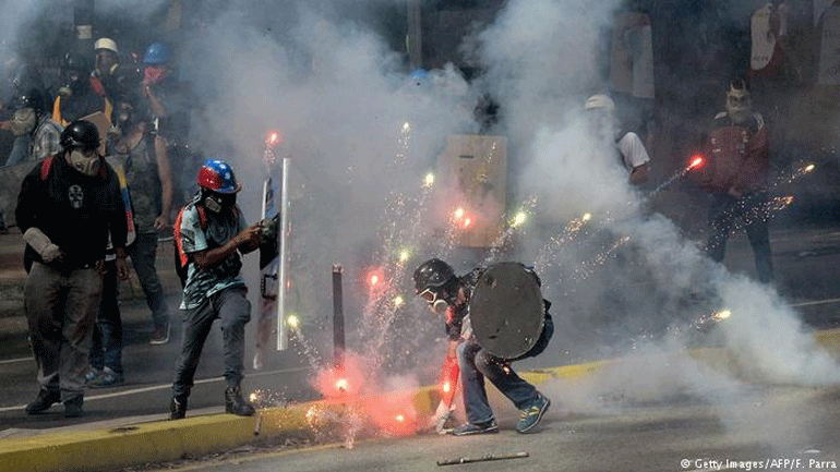 Βενεζουέλα: Τέσσερις νεκροί σε ταραχές πριν από τις προγραμματισμένες διαδηλώσεις