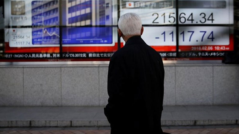 Μικρή πτώση στο Τόκιο