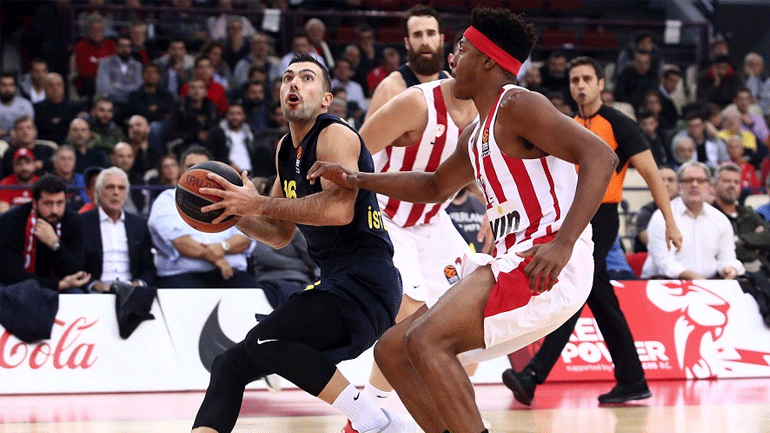 Στην Πόλη με στόχο την υπέρβαση ο Ολυμπιακός