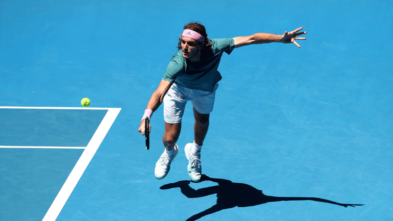 Η προθέρμανση του Τσιτσιπά πριν από τον ημιτελικό με τον Ναδάλ