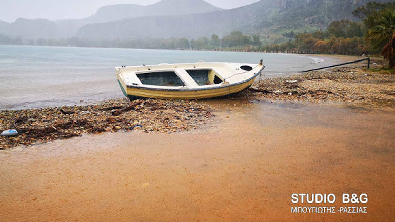 Αργολίδα: Βγήκε η θάλασσα στη στεριά – Ποτάμια φούσκωσαν, κατολισθήσεις και πλημμυρισμένες εκτάσεις