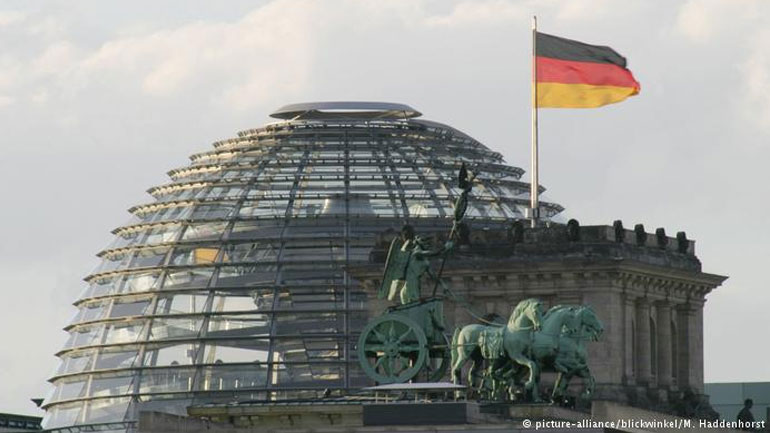 DW: «Μια καλή ημέρα για Αθήνα, Σκόπια και την περιοχή»