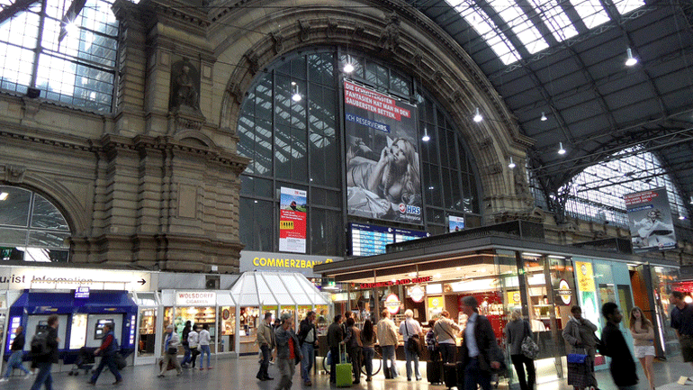 Συναγερμός στον σταθμό της Φρανκφούρτης – Απειλή για βόμβα