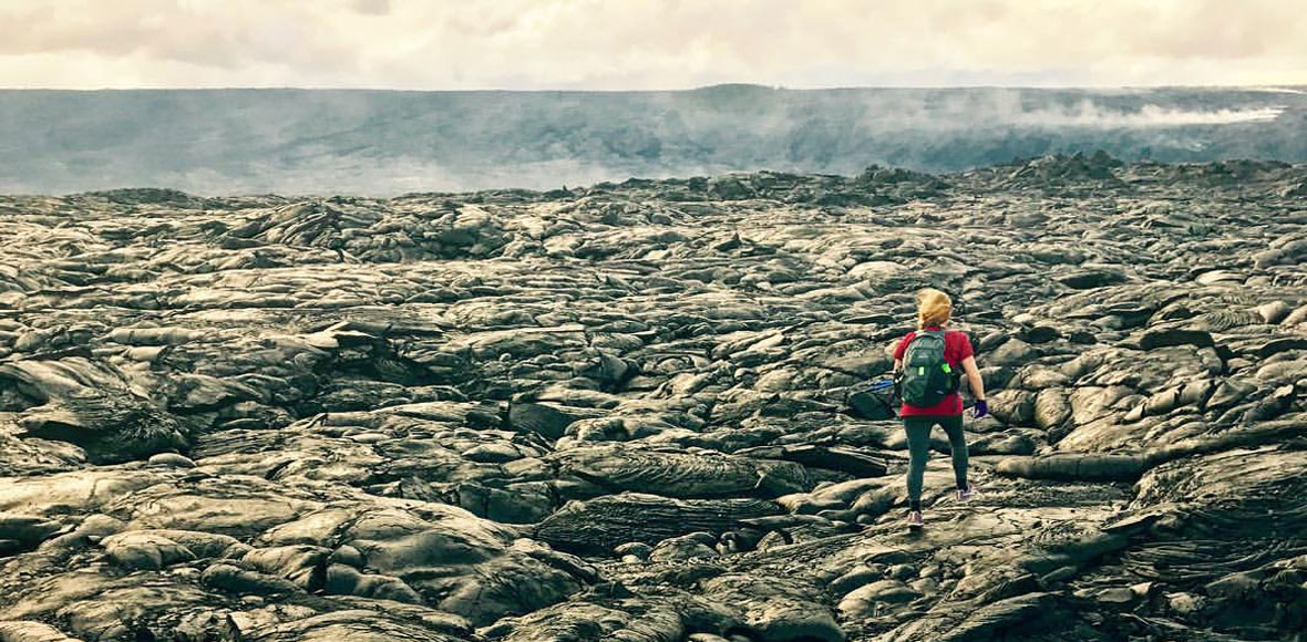 Κορίτσι στο ηφαίστειο