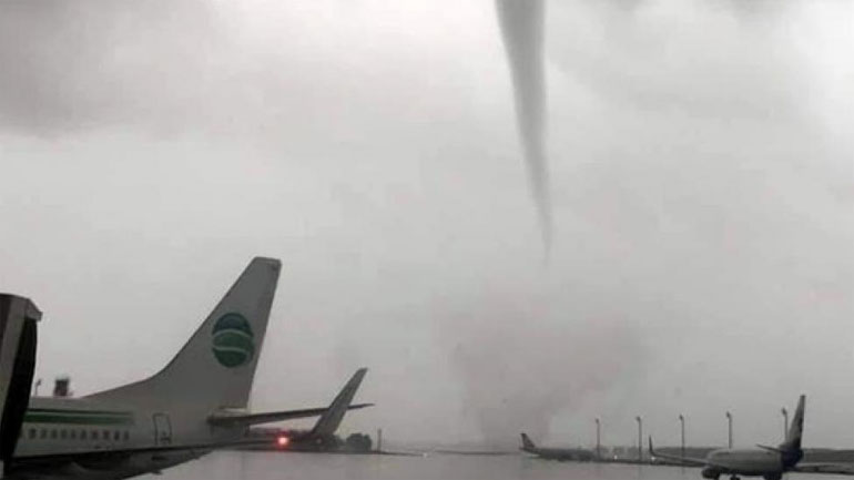 Τουρκία: Δώδεκα τραυματίες από ανεμοστρόβιλο που έπληξε το αεροδρόμιο της Αττάλειας