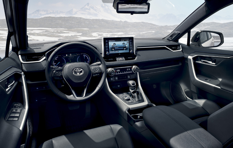 Το εσωτερικό του καινούργιου RAV4 είναι ένα σκαλί πάνω σε όλους τους τομείς
