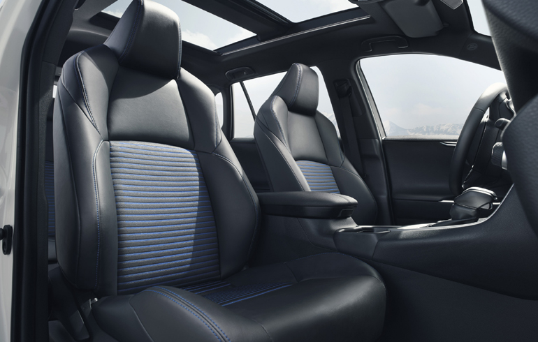 Πραγματικά εντυπωσιακά τα καθίσματα του RAV4 