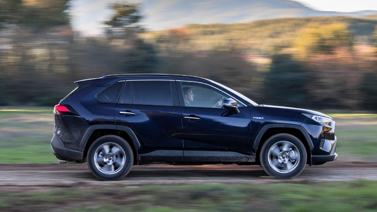 Η απόσταση του αμαξώματος από το έδαφος είναι στα 19 εκατοστά