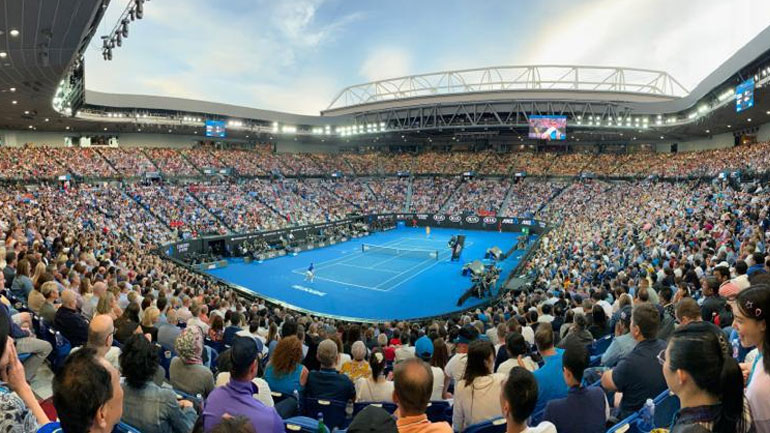 Oύτε καρφίτσα δεν πέφτει στη «Rod Laver Arena» 