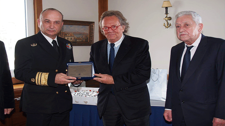 Η ΕΠΕΣΤ βράβευσε το Λιμενικό Σώμα για την προσφορά του