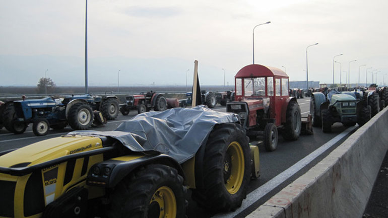 Καρδίτσα: Στον κόμβο της Νίκαιας φτάνουν οι αγρότες