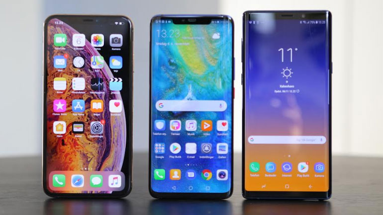 Έρευνα: Αγοράζουμε πιο ακριβά τηλέφωνα και τα κρατάμε περισσότερο