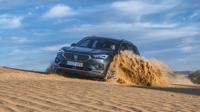 Αλωνίζει στην έρημο το μεγάλο SUV της Seat