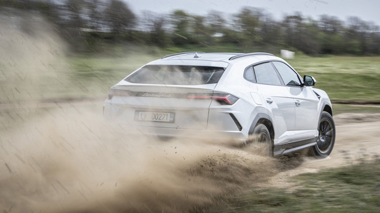 «Θηρίο» εκτός δρόμου η Lamborghini Urus