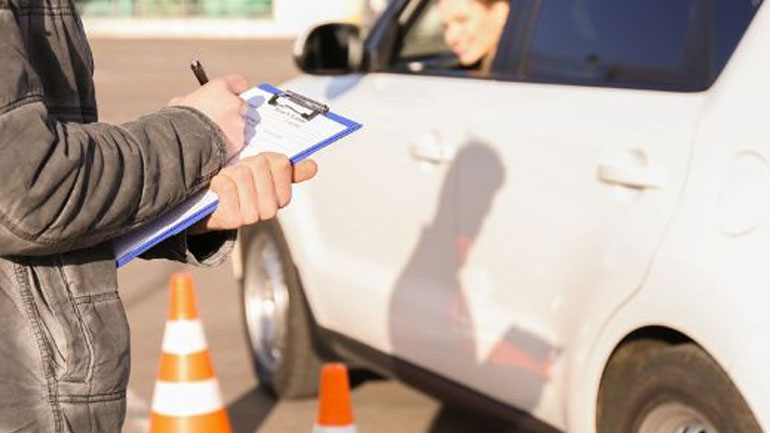 Τέλος στο αδιέξοδο με τα διπλώματα οδήγησης – Κατατέθηκε στη Βουλή το σχέδιο νόμου για τις εξετάσεις