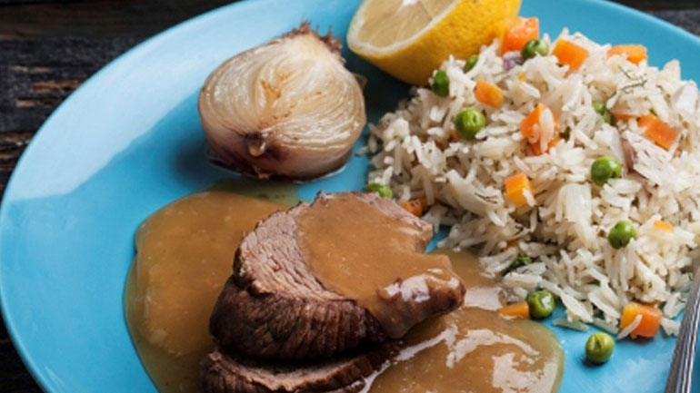 Μοσχαράκι λεμονάτο με ρύζι