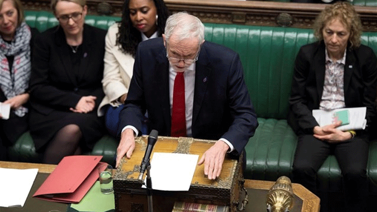 Τρίμηνη αναβολή του Brexit ζητά ο Κόρμπιν