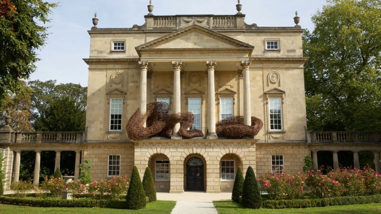 Οι εγκαταστάσεις από κλαδιά ιτιάς της Λόρα Έλεν Μπέικον