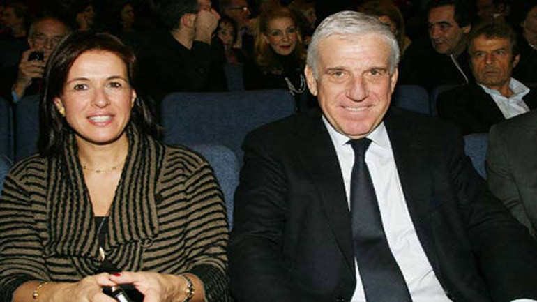 Αίτηση της συζύγου Παπαντωνίου για αποφυλάκιση – «Μάχη» των ανακριτών για να ανοίξουν οι λογαριασμοί