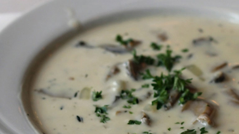 Σούπα με πράσο και κρέμα γάλακτος