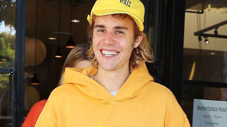 O Justin Bieber λανσάρει τη δική του σειρά ρούχων!