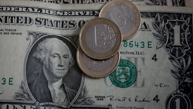 Οριακή άνοδο καταγράφει το ευρώ έναντι του δολαρίου