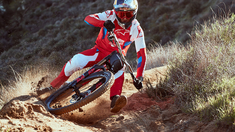 Δες πώς κατεβαίνουν οι pro ένα μονοπάτι