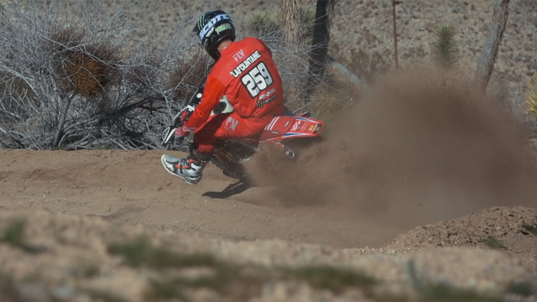 Προπόνηση στην έρημο της Νότιας Καλιφόρνιας