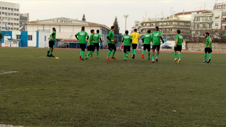 Θεσσαλονίκη: Κλοτσιά στον ρατσισμό από την ποδοσφαιρική ομάδα προσφύγων της ΑΡΣΙΣ