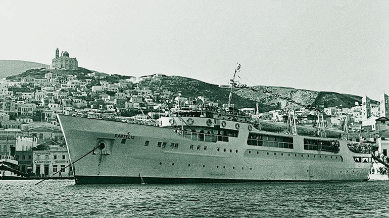 Από τα ατμόπλοια στα επιβατηγά πλοία: η ιστορία της ελληνικής ακτοπλοΐας στη «Μηχανή του Χρόνου»