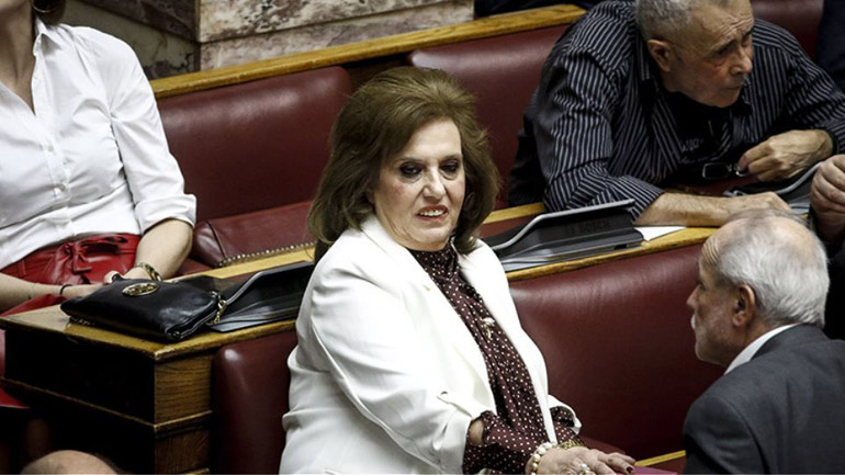 Κάνει… νερά η 151η βουλευτής, κυρία Μεγαλοοικονόμου