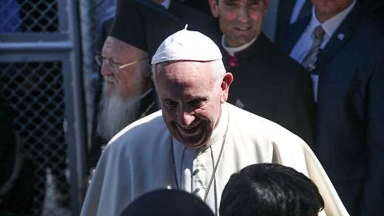 Ο πάπας Φραγκίσκος παρακολουθεί την κρίση στην Υεμένη με μεγάλη ανησυχία