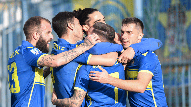 «Ανάσα» για τον Αστέρα, 2-0 τον Απόλλωνα