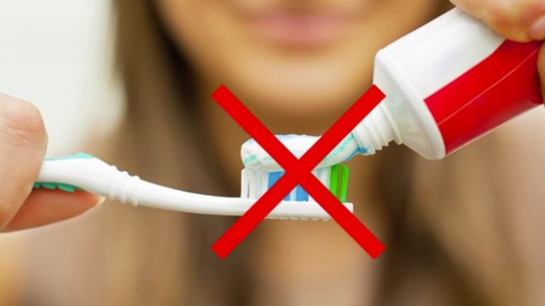 Tο 40% των παιδιών κάνει αυτό το λάθος με την οδοντόκρεμα Tο 40% των παιδιών κάνει αυτό το λάθος με την οδοντόκρεμα